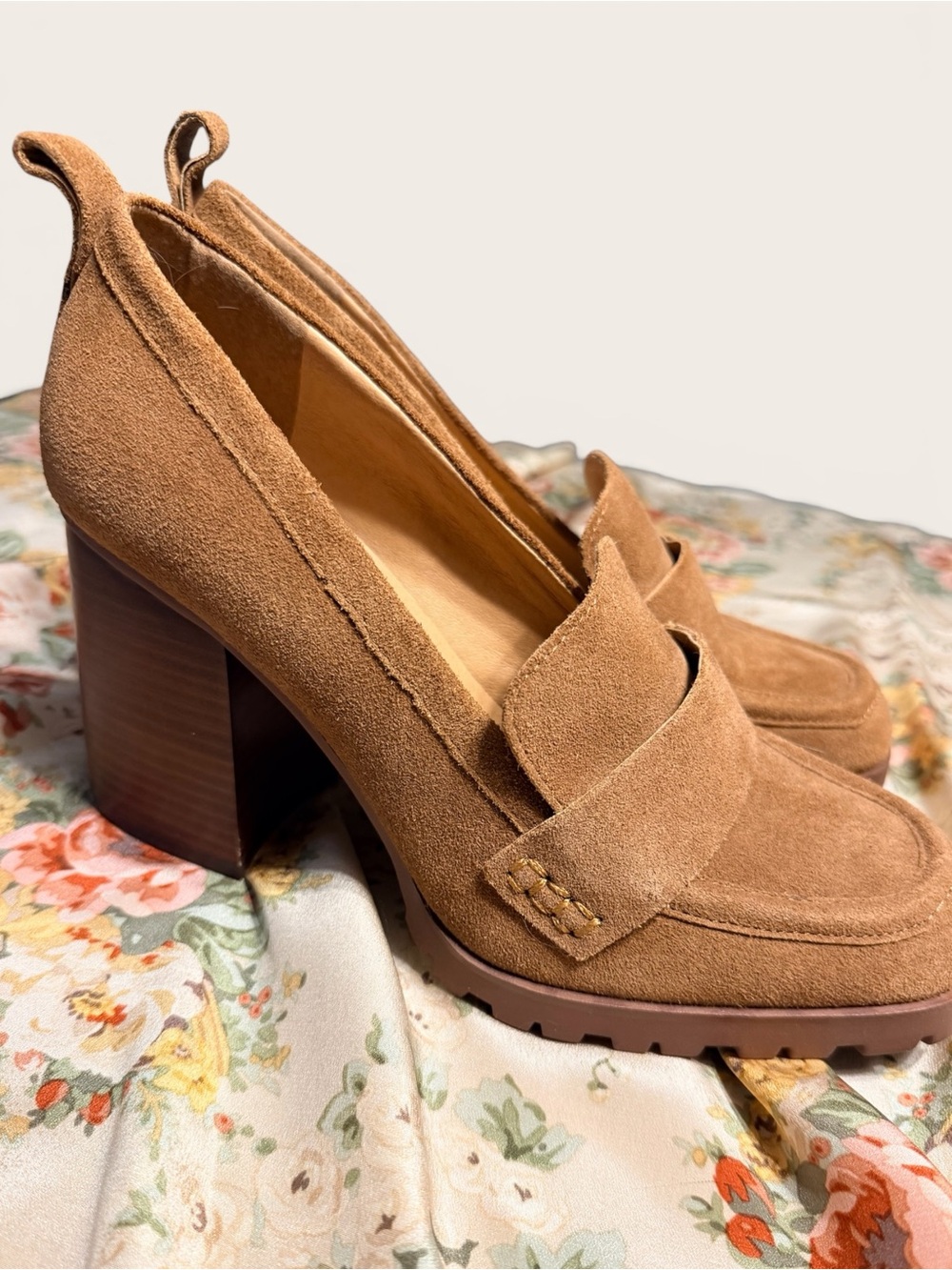 Crown Vintage Tan Suede Block Heel Loafer Old Money Librarian | Size 9 - Picture 2 of 5